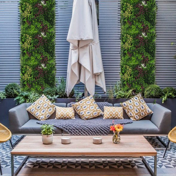 Oasis Green Wall
